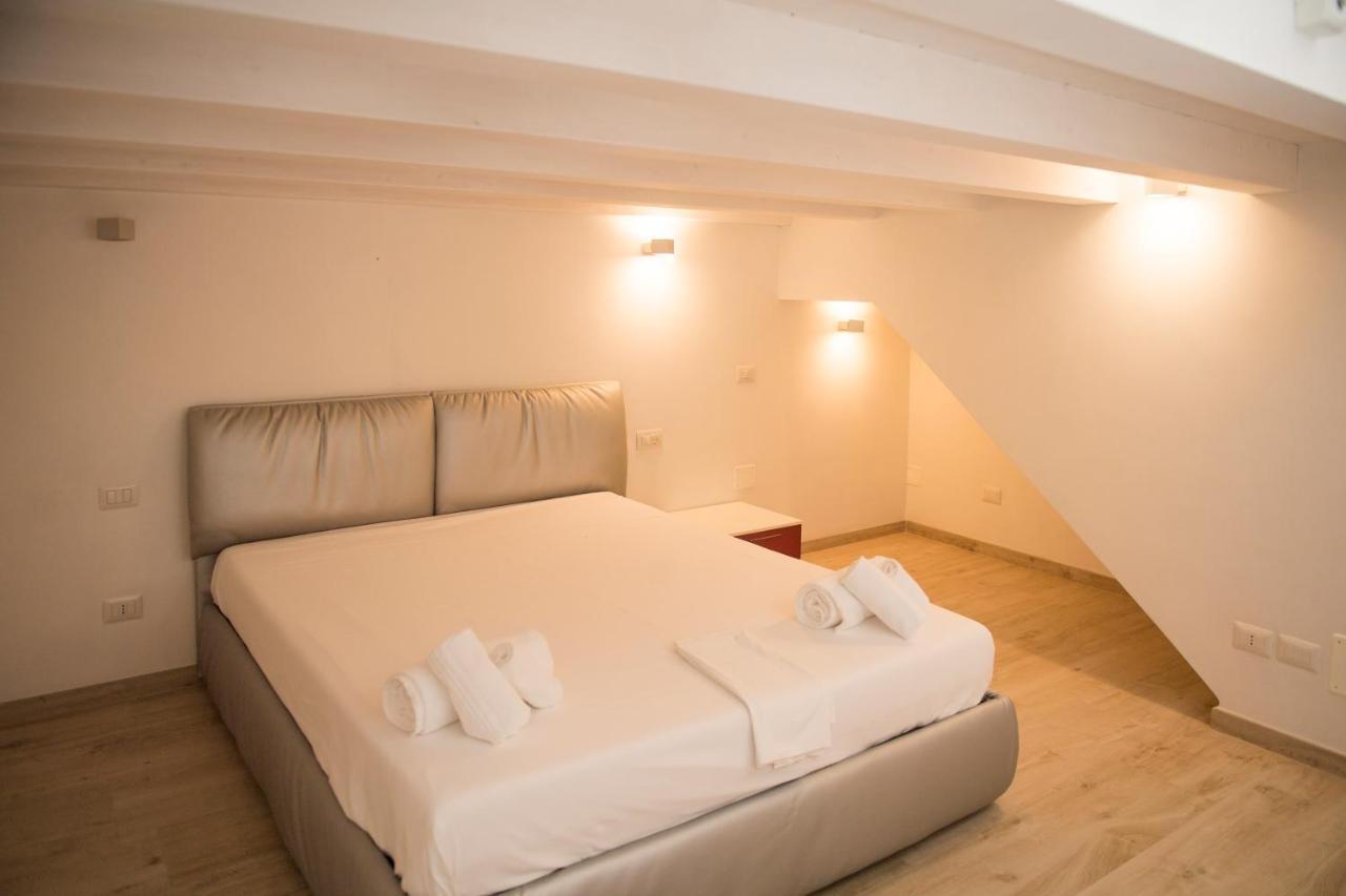Palazzo Absolem Luxury Apartment Монополи Екстериор снимка
