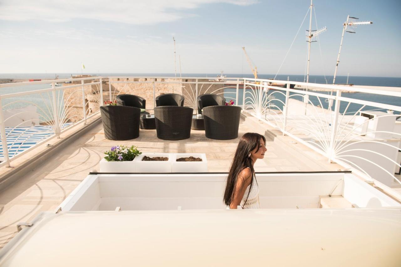 Palazzo Absolem Luxury Apartment Монополи Екстериор снимка